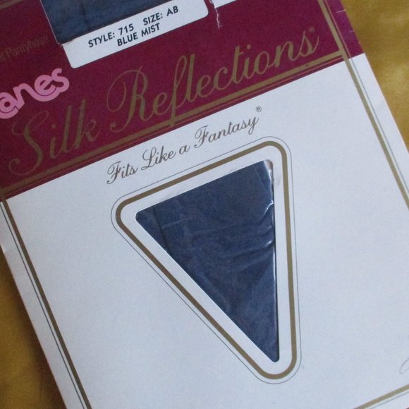 HANES SILK REFLECTIONS VINTAGE PANTYHOSE BUNDLE - 2 - Picture 5 of 8
